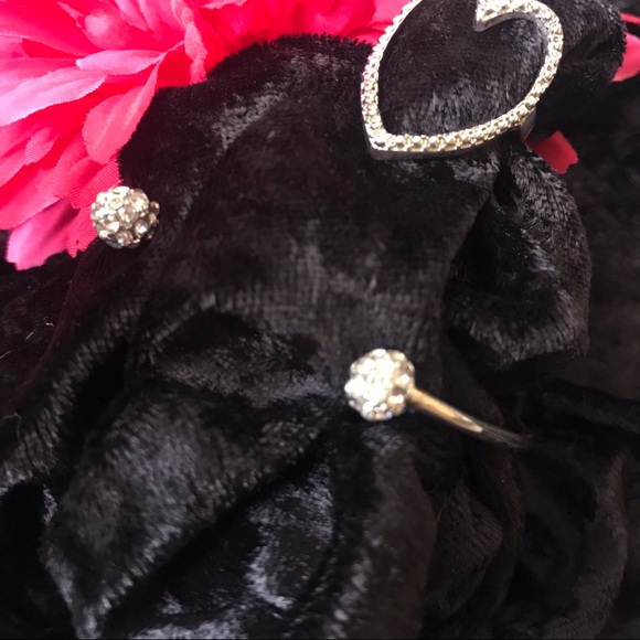 Rhinestone Heart and Bangle Jewelry Set - Picture 4 of 8